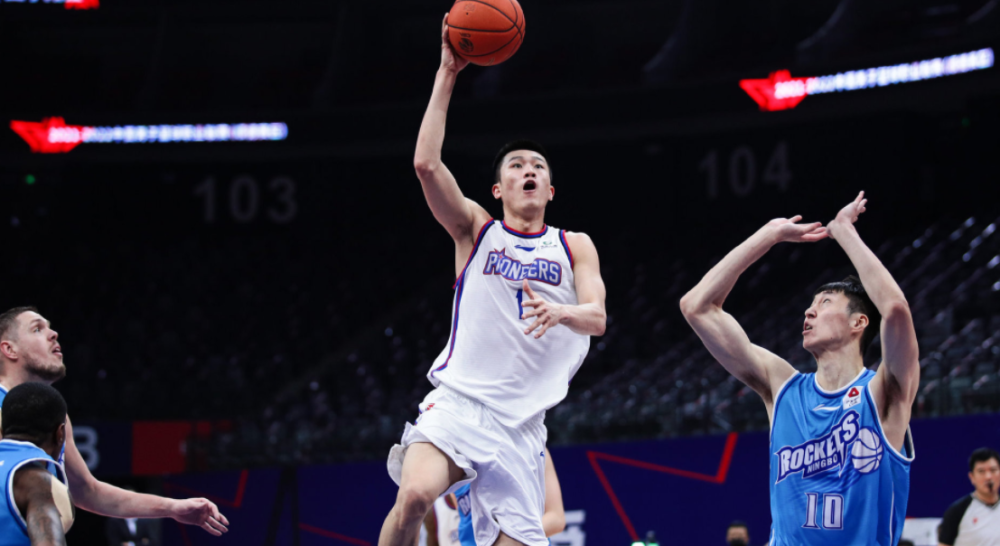 包含今夜辽宁本钢遗憾出局——欧联节点到来，气氛紧张，高层口径保持一致的词条