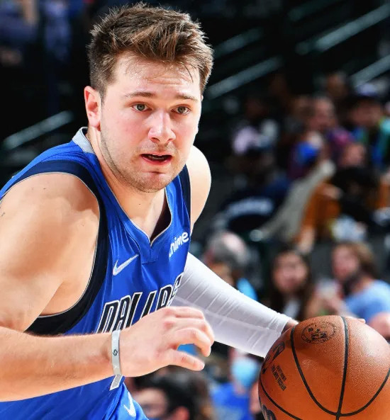 赛地聚焦：法国杯加时末段热度飙升；山东泰山调整名单；信心回归；团队化学反应显著的简单介绍-欧博ABG